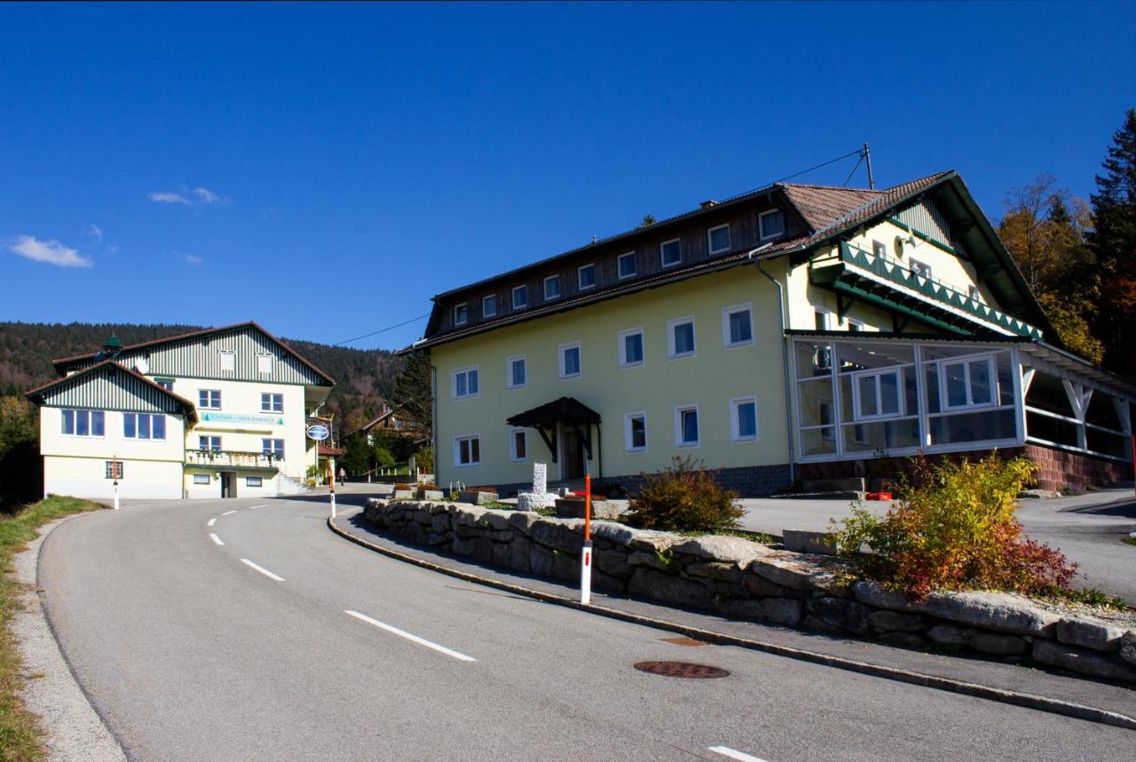 Gasthof Dreilaendereck Schwarzenberg am Bohmerwald Dış mekan fotoğraf